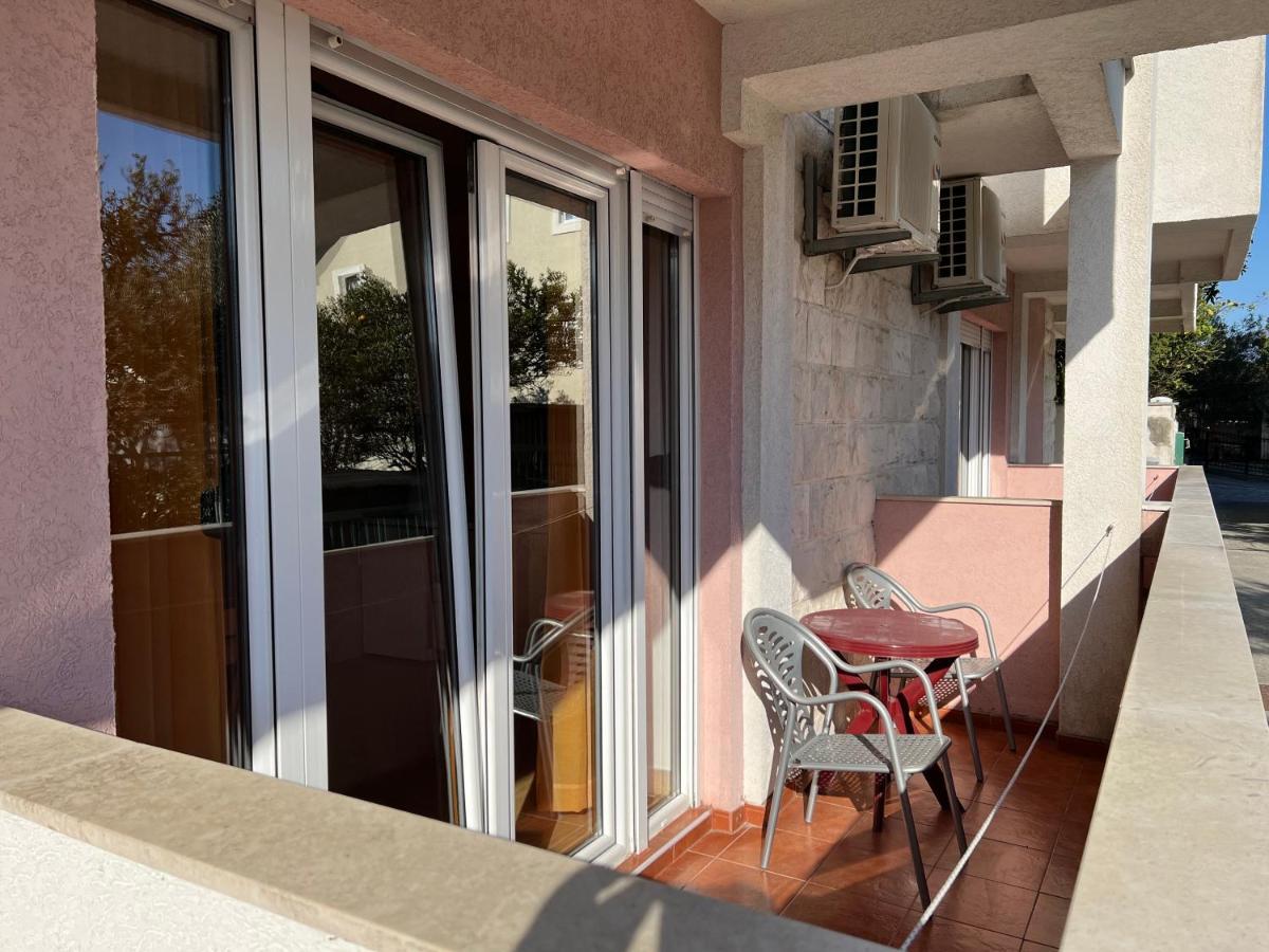 Garni Hotel Milica Herceg Novi Bagian luar foto