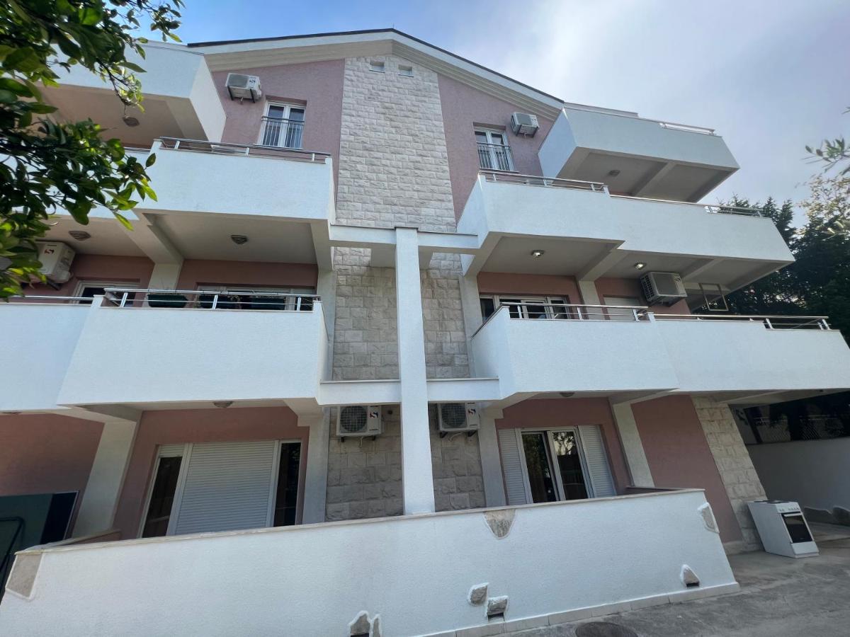 Garni Hotel Milica Herceg Novi Bagian luar foto