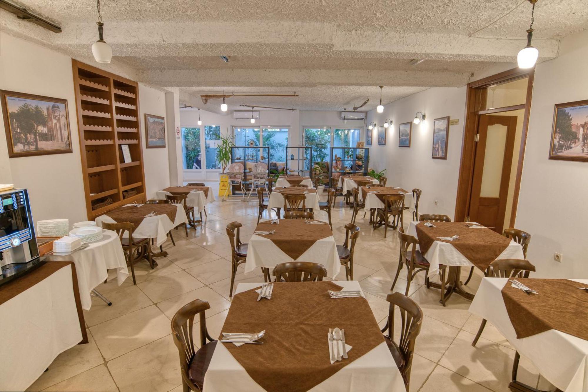 Garni Hotel Milica Herceg Novi Bagian luar foto